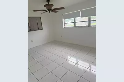 19425 NW 39th Ave, Miami Gardens, FL 33055 - Photo 20