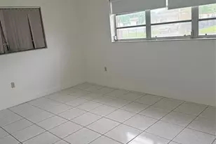 19425 NW 39th Ave, Miami Gardens, FL 33055 - Photo 20