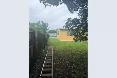 19425 NW 39th Ave, Miami Gardens, FL 33055 - Photo 8