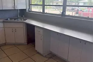 19425 NW 39th Ave, Miami Gardens, FL 33055 - Photo 32