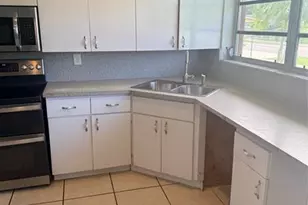 19425 NW 39th Ave, Miami Gardens, FL 33055 - Photo 10