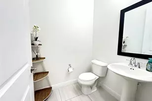 1765 NW 124th Pl, Pembroke Pines, FL 33028 - Photo 22