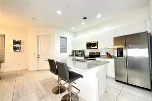 1765 NW 124th Pl, Pembroke Pines, FL 33028 - Photo 12