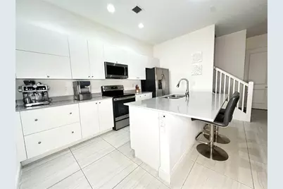 1765 NW 124th Pl, Pembroke Pines, FL 33028 - Photo 14