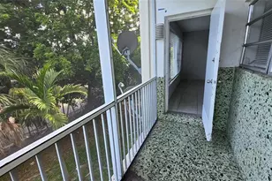 16800 NE 15th Ave, North Miami Beach, FL 33162 - Photo 18