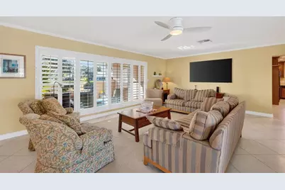 2871 NE 26th Ct, Fort Lauderdale, FL 33306 - Photo 10