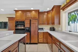 2871 NE 26th Ct, Fort Lauderdale, FL 33306 - Photo 18