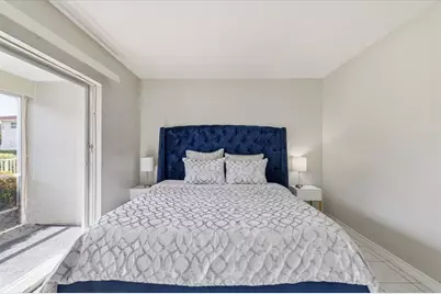 2200 NE 36th St, Unit #5, Lighthouse Point, FL 33064 - Photo 10