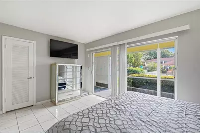 2200 NE 36th St, Unit #5, Lighthouse Point, FL 33064 - Photo 12