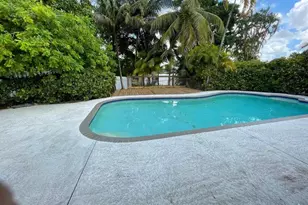 9881 NW 4th St, Pembroke Pines, FL 33024 - Photo 42