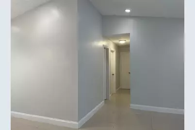 9881 NW 4th St, Pembroke Pines, FL 33024 - Photo 10