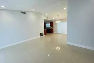 9881 NW 4th St, Pembroke Pines, FL 33024 - Photo 22