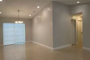 9881 NW 4th St, Pembroke Pines, FL 33024 - Photo 8