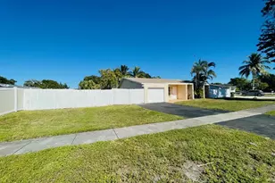 9881 NW 4th St, Pembroke Pines, FL 33024 - Photo 1