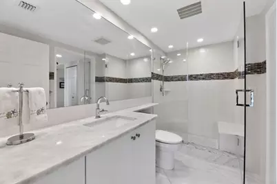 700 E Boynton Beach Blvd, Unit #1006, Boynton Beach, FL 33435 - Photo 10