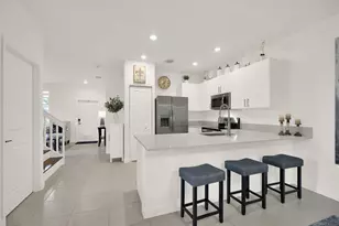 11881 NW 46th St, Coral Springs, FL 33076 - Photo 8