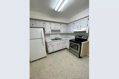 5738  Lincoln St, Unit #B, Hollywood, FL 33021 - Photo 10