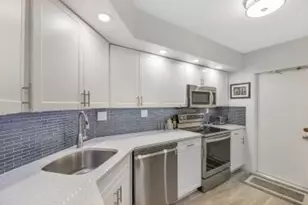 3575 Brokenwoods Dr, Coral Springs, FL 33065 - Photo 20