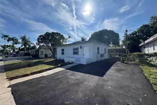 2638 NW 10th St, Pompano Beach, FL 33069 - Photo 2