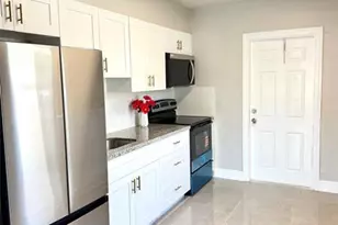 2638 NW 10th St, Pompano Beach, FL 33069 - Photo 10