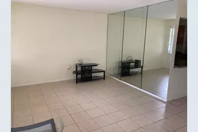 6827 NW 30th St, Sunrise, FL 33313 - Photo 4