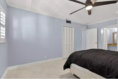 2801 N Palm Aire Dr, Unit #203, Pompano Beach, FL 33069 - Photo 20