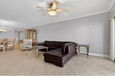 2801 N Palm Aire Dr, Unit #203, Pompano Beach, FL 33069 - Photo 16