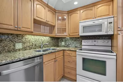 2801 N Palm Aire Dr, Unit #203, Pompano Beach, FL 33069 - Photo 6