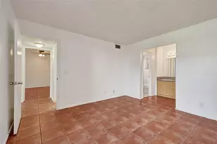 9481 Evergreen Pl, Davie, FL 33324 - Photo 10