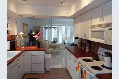 6060 S Falls Circle Dr, Unit #225, Lauderhill, FL 33319 - Photo 6