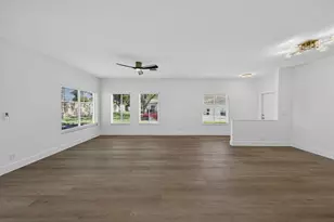 4243 SW 10th Ct, Deerfield Beach, FL 33442 - Photo 10