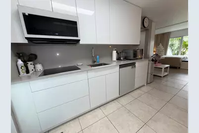 3223 NE 12th St, Unit #6E, Pompano Beach, FL 33062 - Photo 14