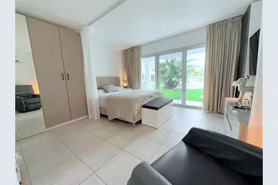 3223 NE 12th St, Unit #6E, Pompano Beach, FL 33062 - Photo 1