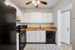 9273 SW 8th St, Boca Raton, FL 33428 - Photo 8