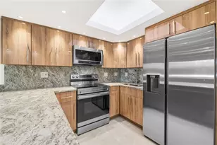 2170 NE 51st Ct, Fort Lauderdale, FL 33308 - Photo 6