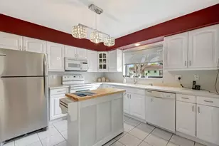 9800 Pecan Tree Dr, Boynton Beach, FL 33436 - Photo 14