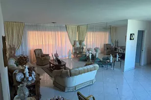 8230 SW 87th Terrace, Miami, FL 33143 - Photo 4