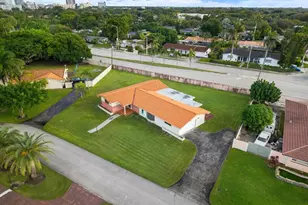 8230 SW 87th Terrace, Miami, FL 33143 - Photo 2