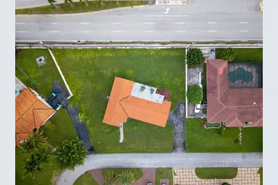 8230 SW 87th Ter, Miami, FL 33143 - Photo 6