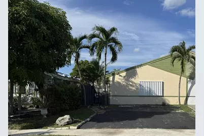 7165 SW 11th Ct, North Lauderdale, FL 33068 - Photo 10