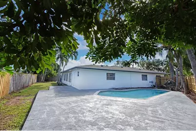 7841 NW 46 St, Lauderhill, FL 33351 - Photo 16