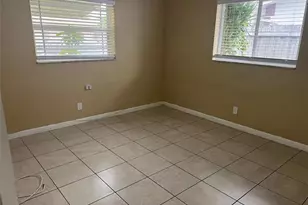 426 SE 13th Dr, Deerfield Beach, FL 33441 - Photo 8