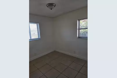 2120 NW 28th Ave, Fort Lauderdale, FL 33311 - Photo 12