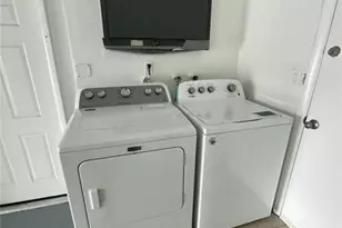 7905 Fairway Blvd, Miramar, FL 33023 - Photo 22