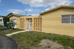 7905 Fairway Blvd, Miramar, FL 33023 - Photo 2
