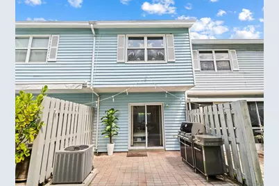 1989 NE 15th Ave, Unit #1989, Fort Lauderdale, FL 33305 - Photo 2