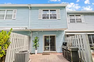 1989 NE 15th Ave, Fort Lauderdale, FL 33305 - Photo 2