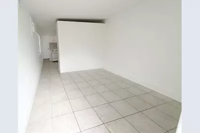 1100 NE 12th Avenue, Unit #9, Fort Lauderdale, FL 33304 - Photo 4