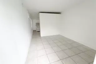 1100 NE 12th Ave, Fort Lauderdale, FL 33304 - Photo 4