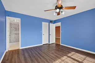 9410 N Hollybrook Lake Dr, Pembroke Pines, FL 33025 - Photo 6